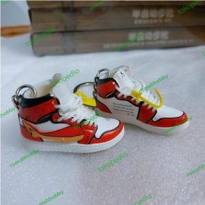 1/6 Sepatu Sneakers Nike Jordan 1 x Charmander Miniature Figure